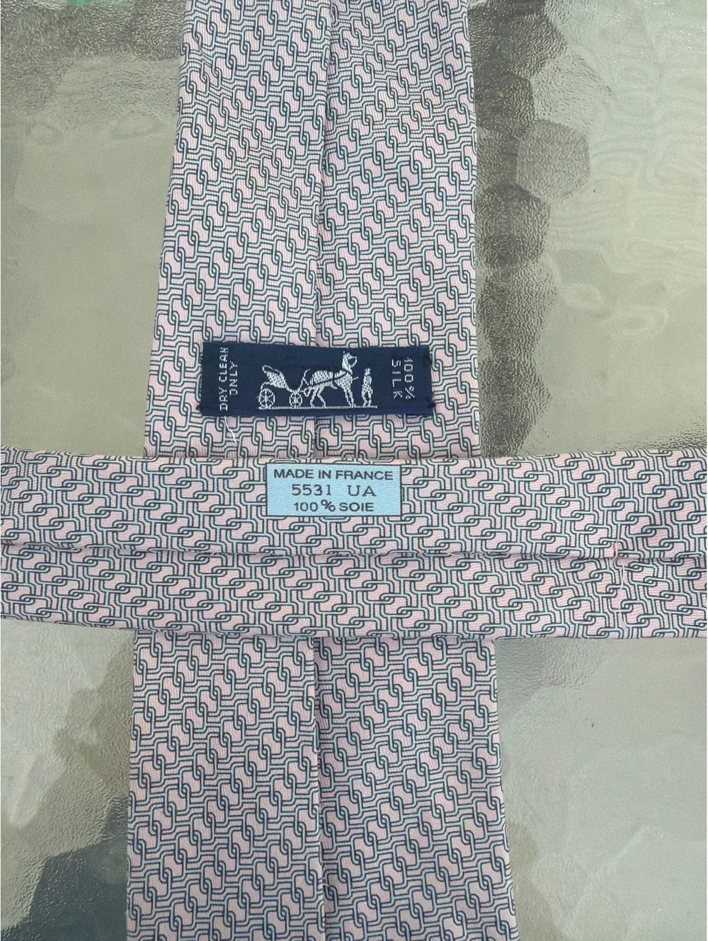 Hermès Men's Silk Tie 5531 UA Geometric Print Made in France Vintage Necktie